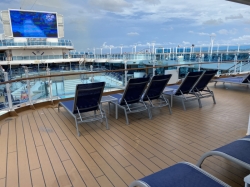 Regal Princess Sun Deck picture