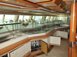 Sun Princess II Horizon Court picture