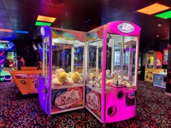 Symphony of the Seas Video Arcade picture