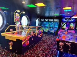 Symphony of the Seas Video Arcade picture
