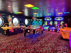 Symphony of the Seas Video Arcade picture