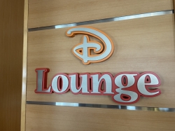 Disney Magic D Lounge picture