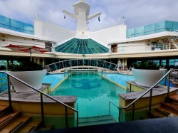 Freedom of the Seas Solarium picture
