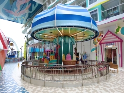 Icon of the Seas Surfside picture