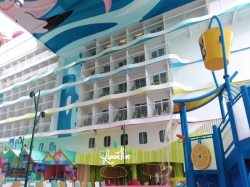 Icon of the Seas Surfside picture