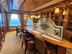 Emerald Princess The Library picture