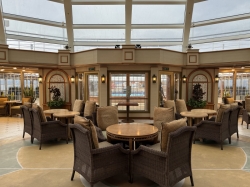 Queen Elizabeth The Garden Lounge picture Uploaded in 2024 Photo courtesy of Dennis L.. Queen Elizabeth The Garden Lounge picture