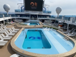 Sun Princess Main Pools picture Uploaded in 2024 Photo courtesy of Steve Millay. Sun Princess Main Pools picture