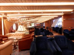 Allure of the Seas Schooner Bar picture