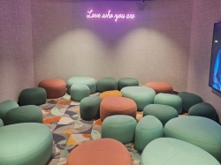 Icon of the Seas Social O2O picture