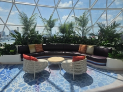 Icon of the Seas Overlook Lounge picture