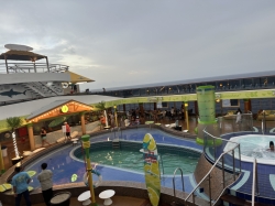 5 OClock Pool and Bar picture