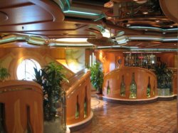 Voyager of the Seas R Bar picture