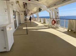 Norwegian Jade Promenade picture