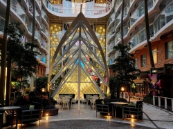 Utopia of the Seas Central Park picture