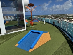 Mini Golf picture
