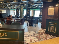 Discovery Princess O Malley’s Irish Pub picture