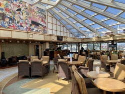 Queen Elizabeth The Garden Lounge picture Uploaded in 2024 Photo courtesy of Anisha Harper. Queen Elizabeth The Garden Lounge picture