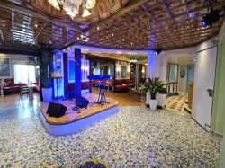 Sports Bar and Lounge picture