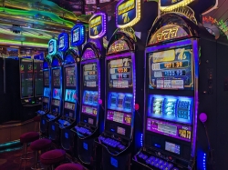 Enchantment of the Seas Casino Royale picture