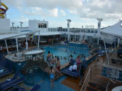 Norwegian Breakaway Main Pool picture