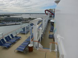 Norwegian Breakaway Main Pool picture