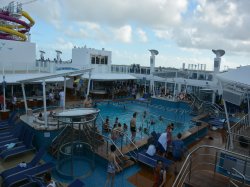 Norwegian Breakaway Main Pool picture