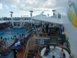 Norwegian Breakaway Main Pool picture