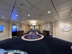 Freedom of the Seas Main Dining Room picture