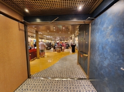 Noordam Shopping Arcade picture