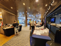 Noordam Shopping Arcade picture
