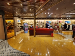 Noordam Shopping Arcade picture