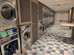 Disney Treasure Fairytale Fresh Laundry picture