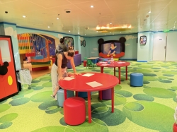 Disney Magic Oceaneer Club picture Uploaded in 2025 Photo courtesy of Scott Weinfeld. Disney Magic Oceaneer Club picture