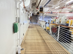 Disney Magic Outer Promenade picture