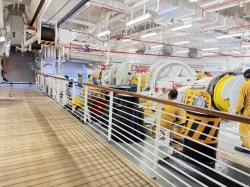 Disney Magic Outer Promenade picture