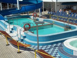 Carnival Paradise Pool picture