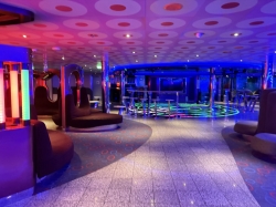 Carnival Breeze Club O2 picture