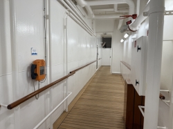 Coral Princess Outer Promenade picture