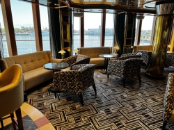 Island Princess Crooners Bar picture