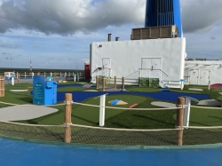 Mini-Golf Spa Deck picture Mini-Golf Spa Deck picture