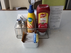 Norwegian Star Garden Cafe picture