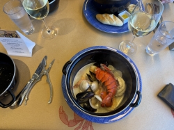 Volendam Seafood Boil picture