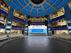 Costa Smeralda Colosseo picture