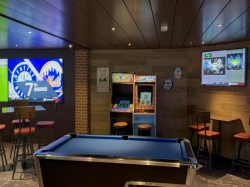 Star of the Seas Playmakers Sports Bar picture