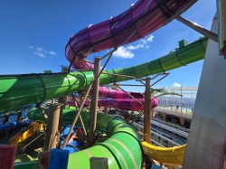 Star of the Seas Category 6 waterpark picture