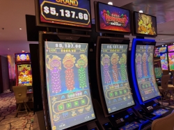 Icon of the Seas Casino Royale picture