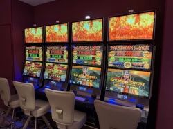 Icon of the Seas Casino Royale picture