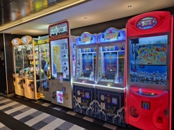 Virtual Games & Bowling picture