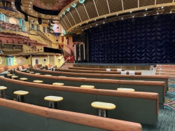 Follies Main Lounge picture